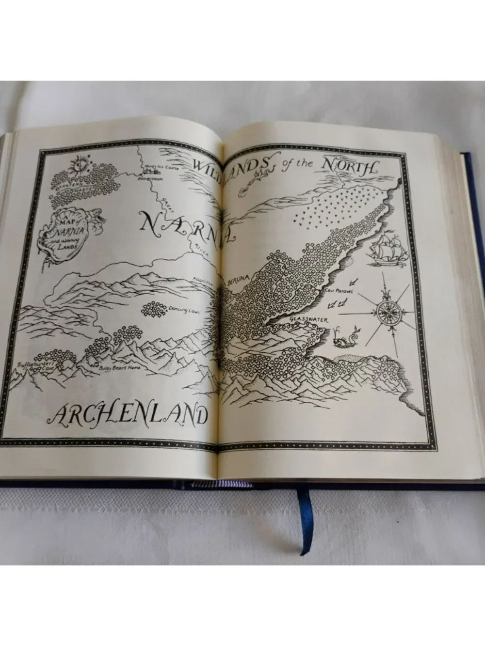 The Chronicles Of Narnia Barnes & Noble Leatherbound Omnibus C.S. Lewis 2010
